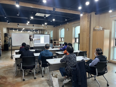 어르신을 위한 스마트폰 활용 교육 섬네일 파일